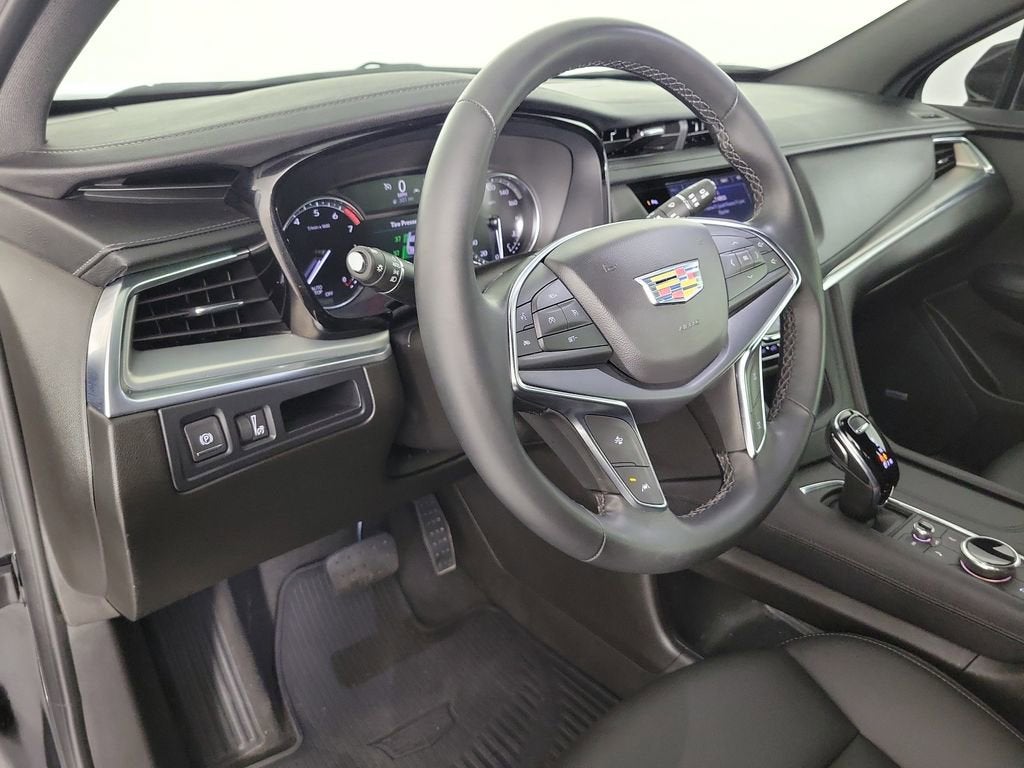 2024 Cadillac XT5 Luxury
