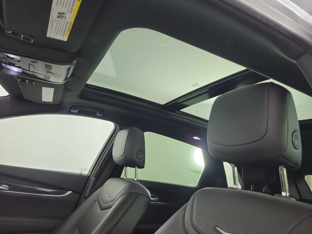 2023 Cadillac XT5 FWD Premium Luxury