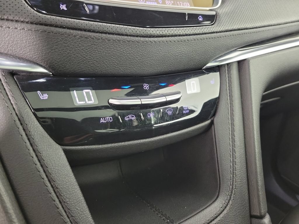 2023 Cadillac XT5 FWD Premium Luxury