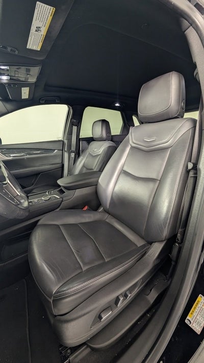 2022 Cadillac XT5 Premium Luxury