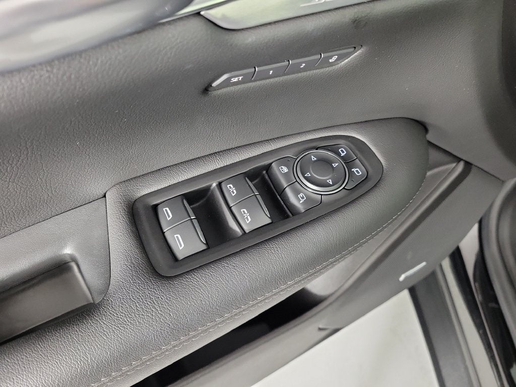 2023 Cadillac XT5 FWD Premium Luxury