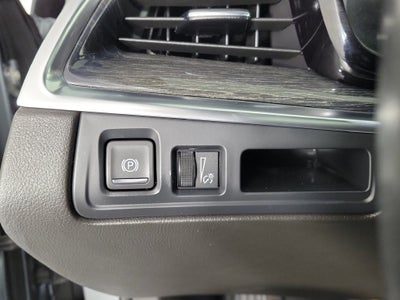 2023 Cadillac XT5 FWD Premium Luxury