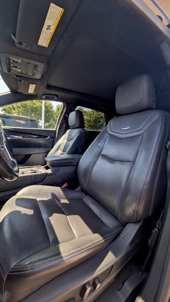 2023 Cadillac XT5 FWD Premium Luxury