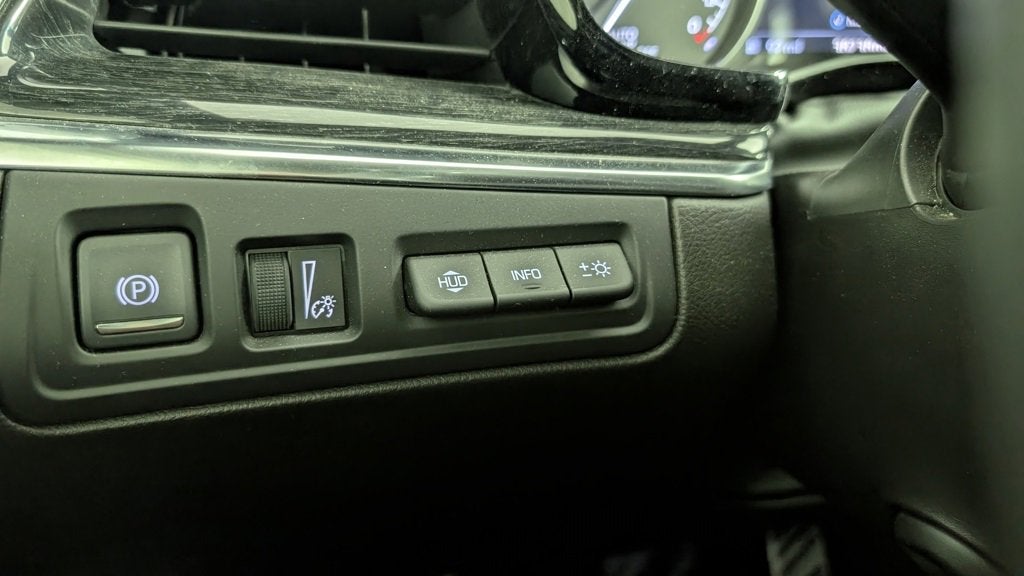 2022 Cadillac XT5 Premium Luxury