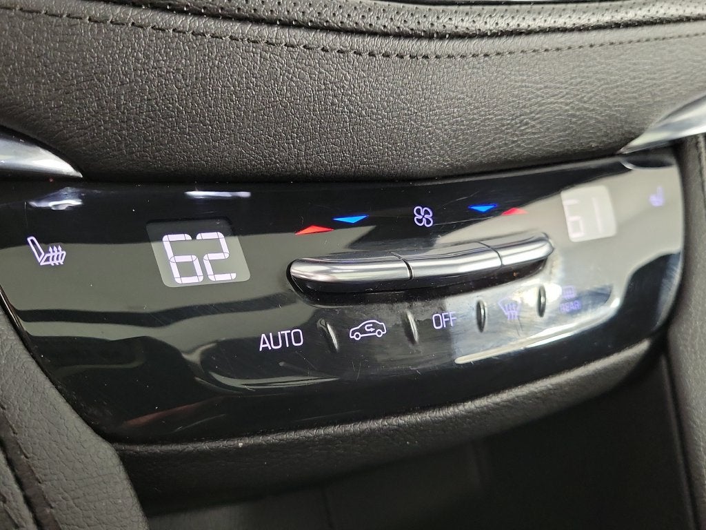 2023 Cadillac XT5 FWD Premium Luxury