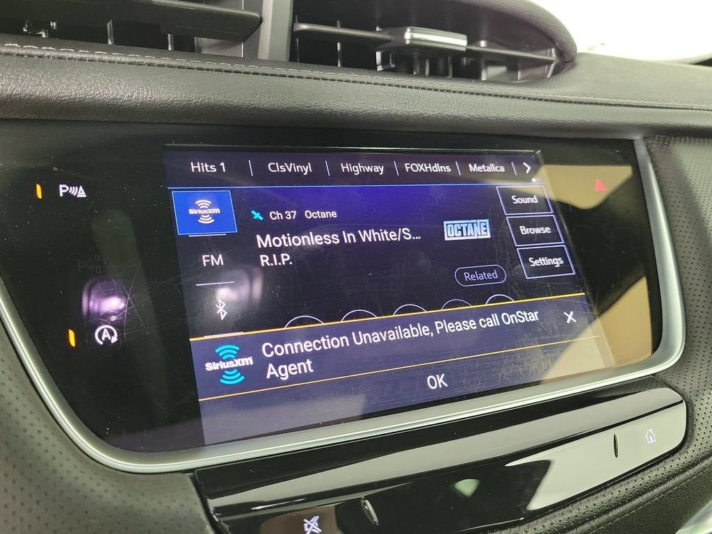 2025 Cadillac XT5 Sport