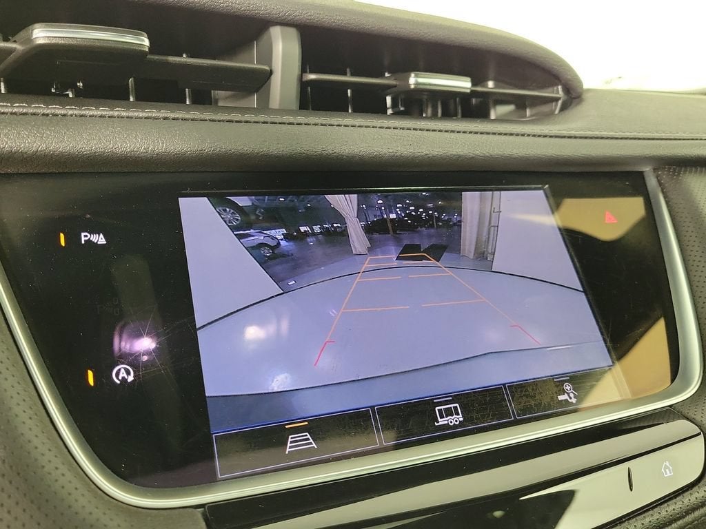 2025 Cadillac XT5 Sport