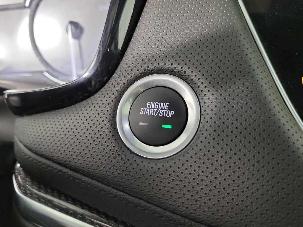 2025 Cadillac XT5 Sport