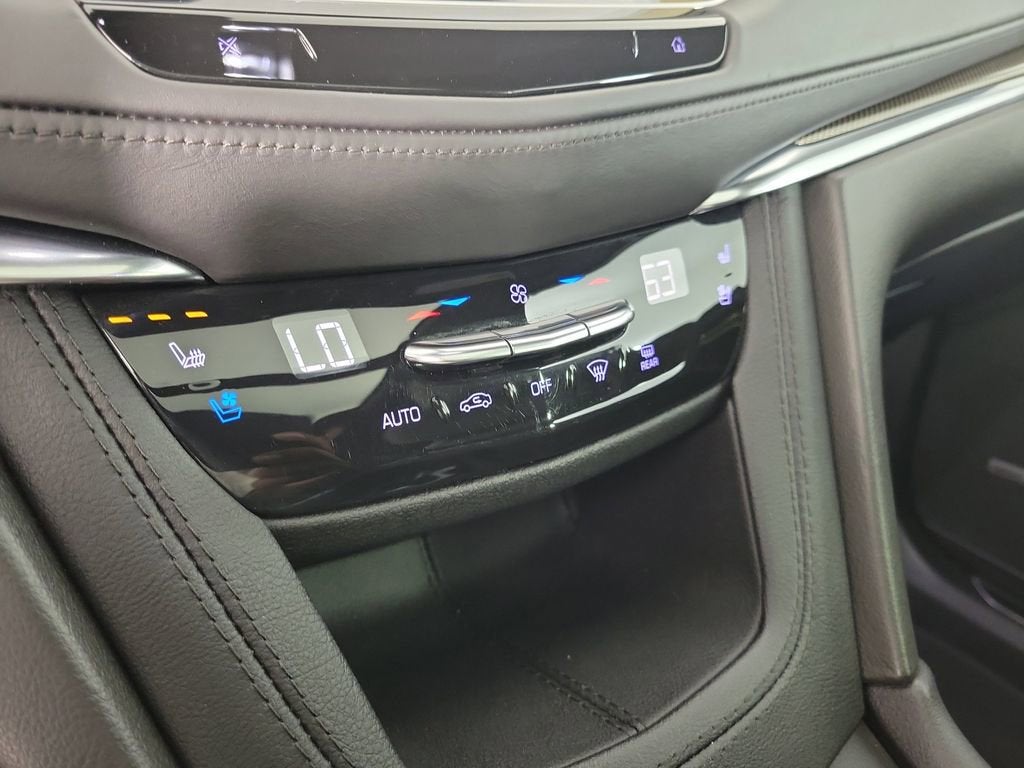 2023 Cadillac XT5 Sport