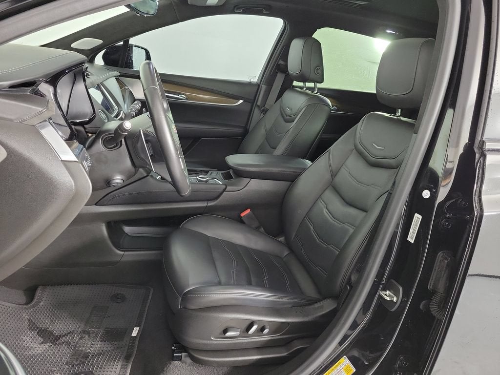 2023 Cadillac XT5 Sport