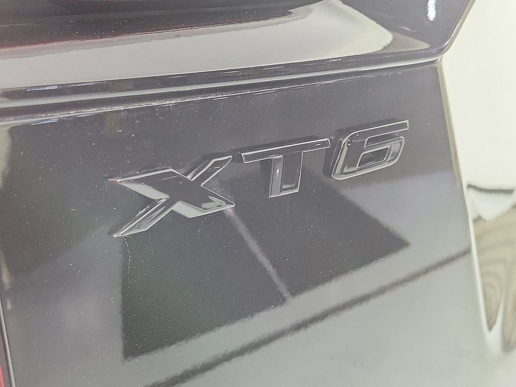 2023 Cadillac XT6 Luxury