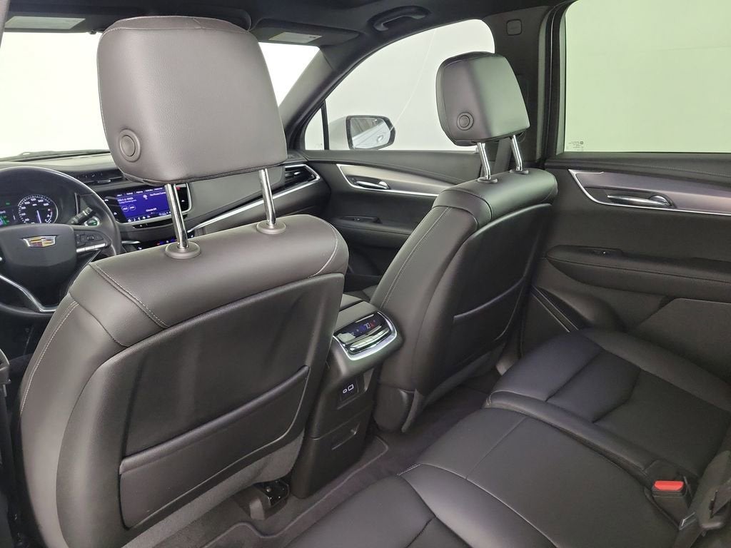 2024 Cadillac XT6 Luxury