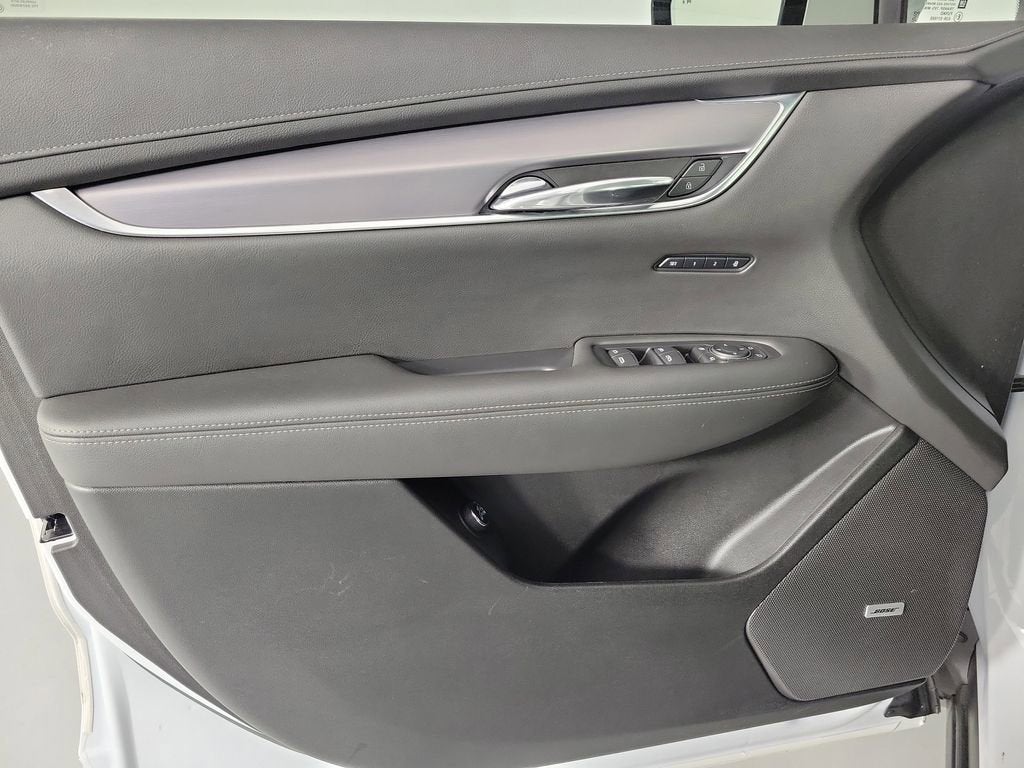 2024 Cadillac XT6 Luxury