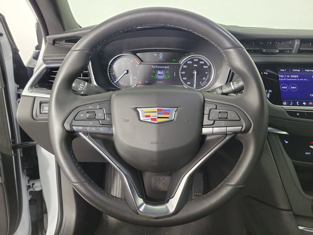 2024 Cadillac XT6 Luxury