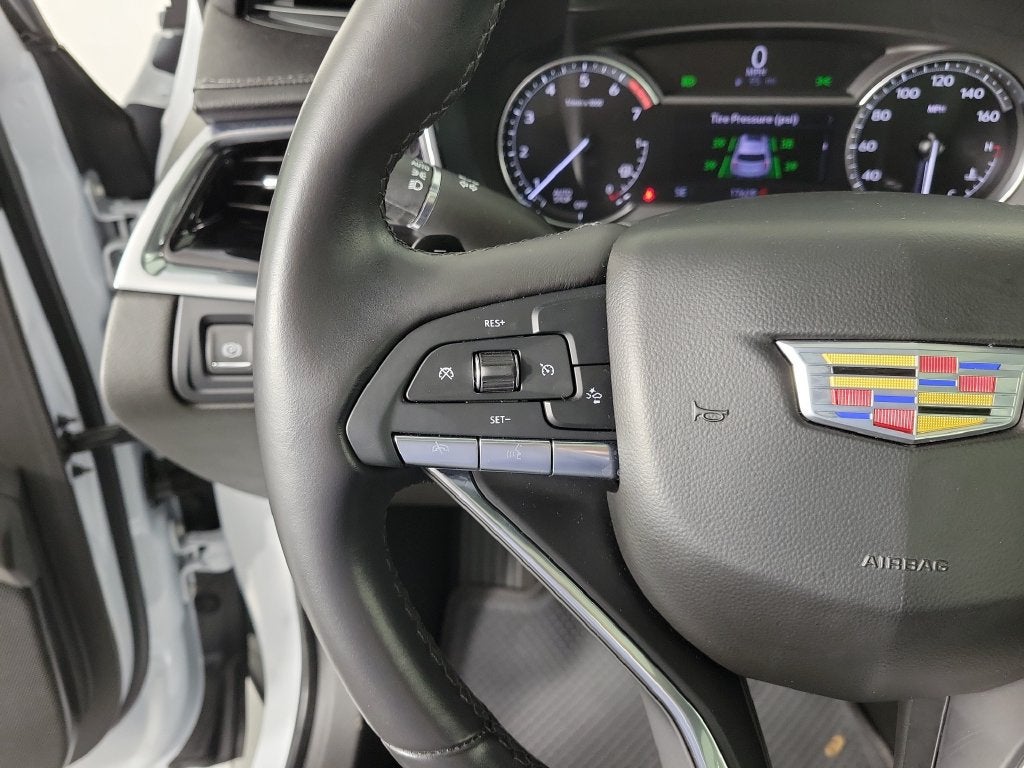 2024 Cadillac XT6 Luxury