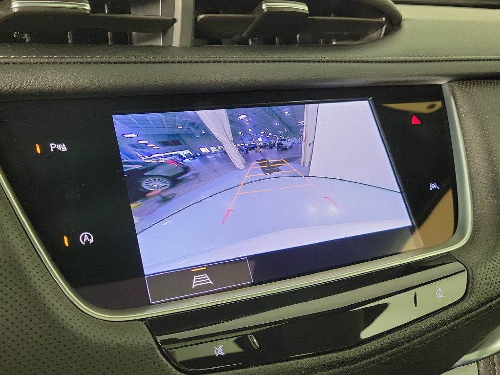 2024 Cadillac XT6 Luxury