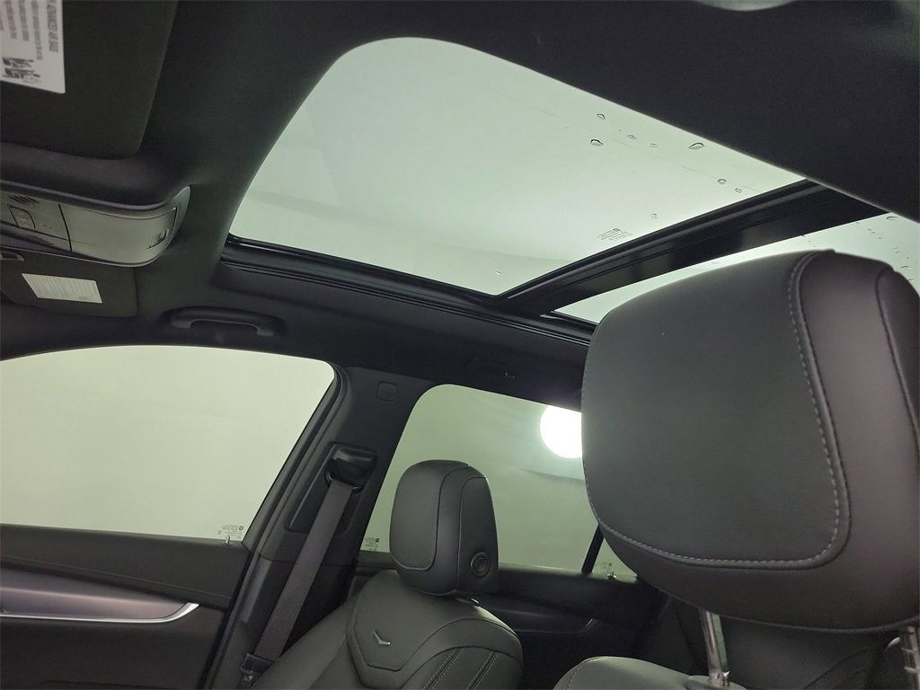 2023 Cadillac XT6 Luxury