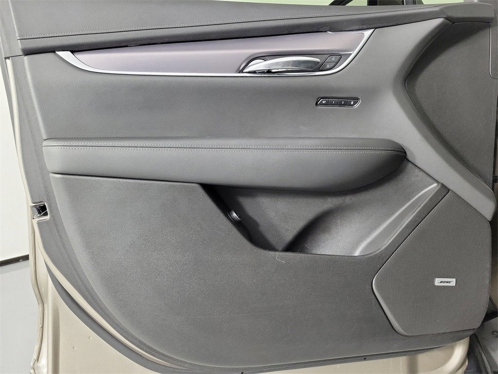 2023 Cadillac XT6 Luxury