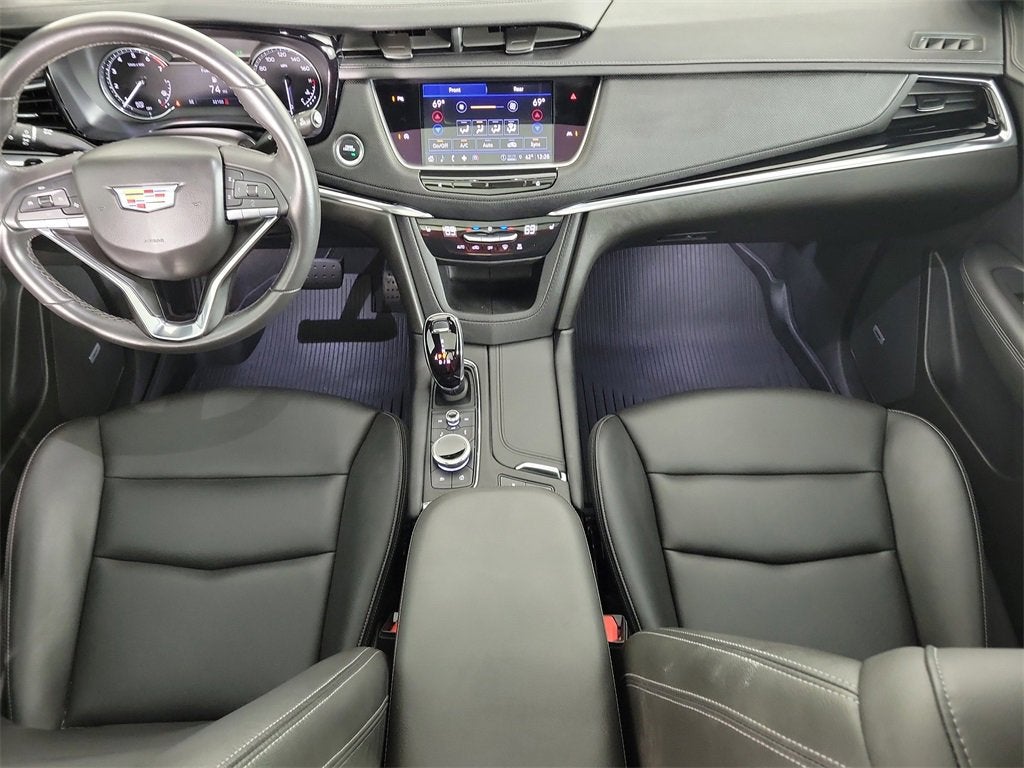 2024 Cadillac XT6 Luxury