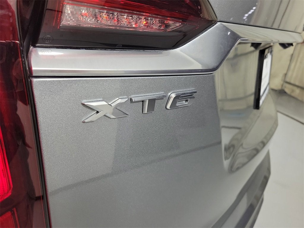 2024 Cadillac XT6 Luxury