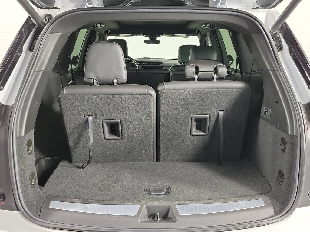 2023 Cadillac XT6 Luxury
