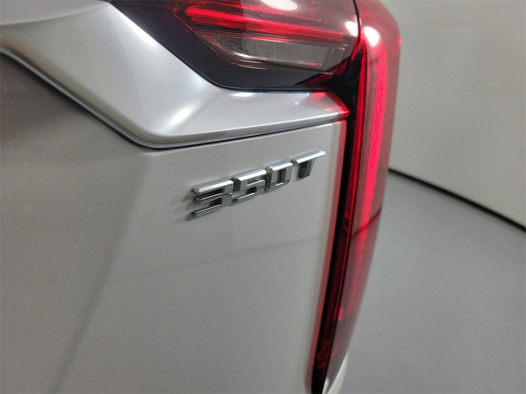 2024 Cadillac XT6 Luxury