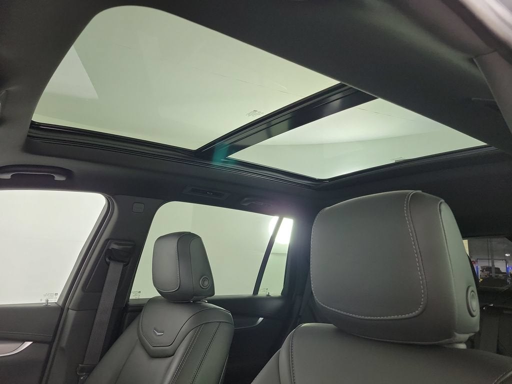 2024 Cadillac XT6 Luxury