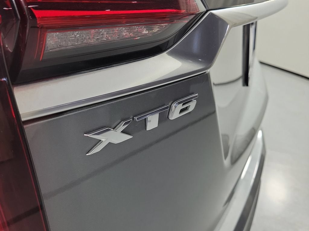 2024 Cadillac XT6 Luxury