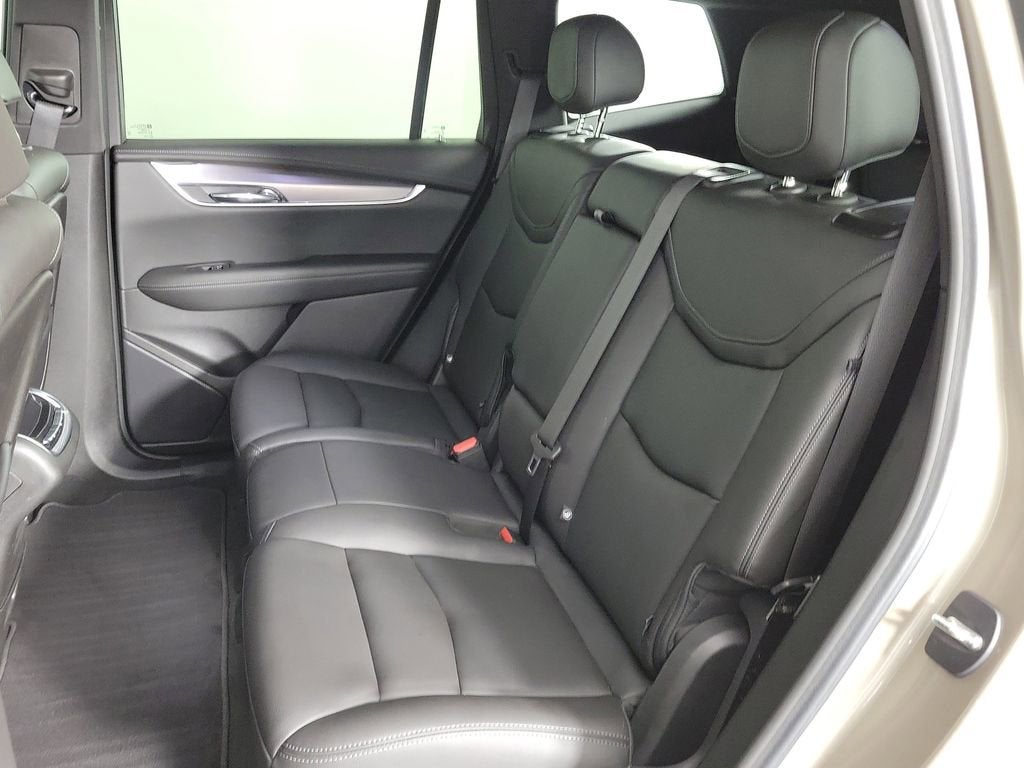 2023 Cadillac XT6 Luxury