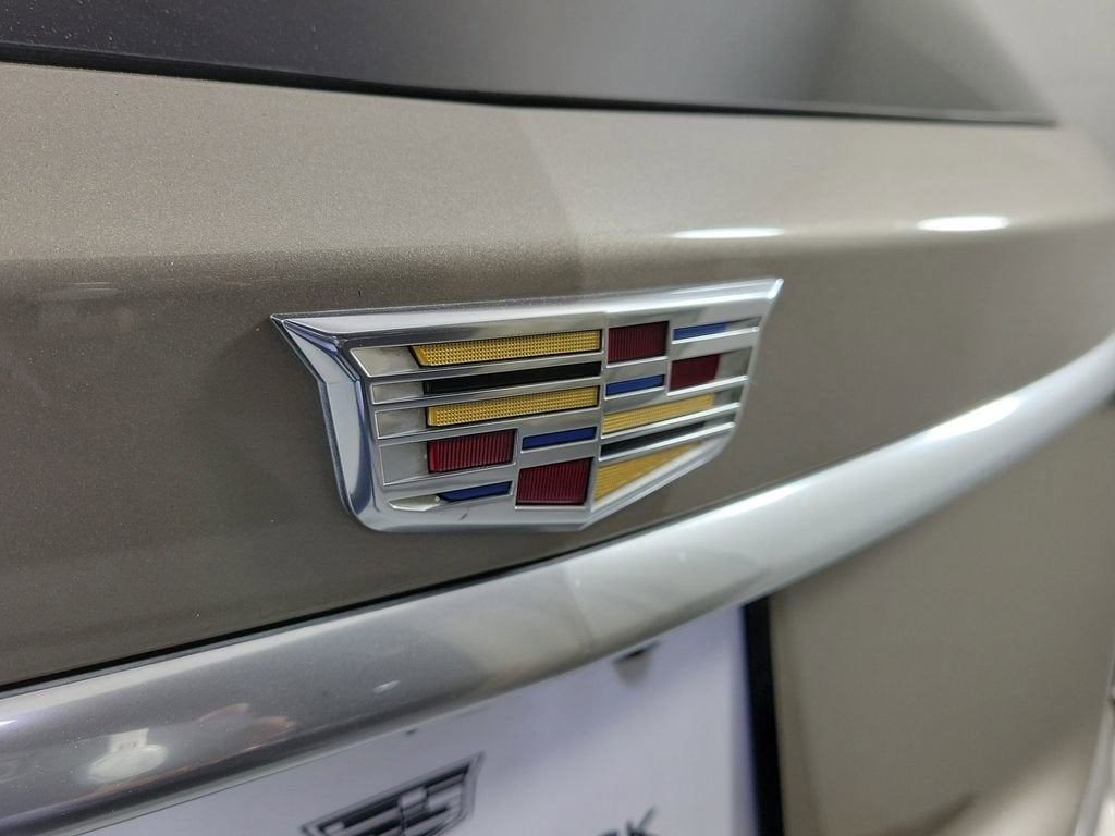 2023 Cadillac XT6 Luxury