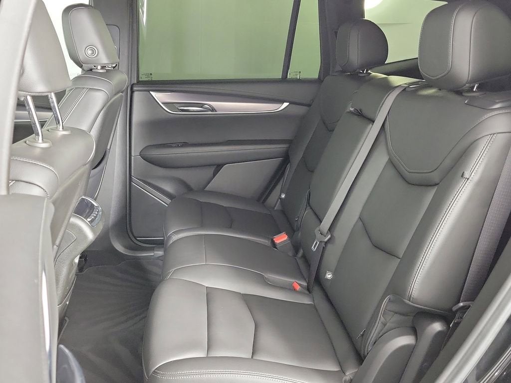 2025 Cadillac XT6 Luxury