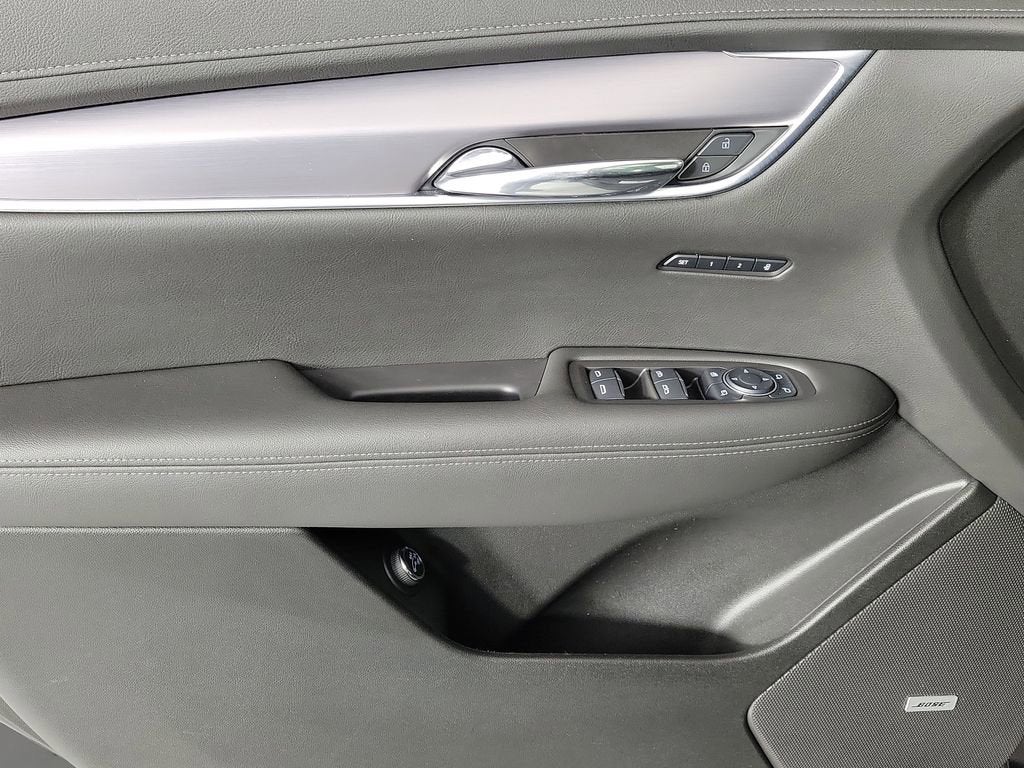 2025 Cadillac XT6 Luxury