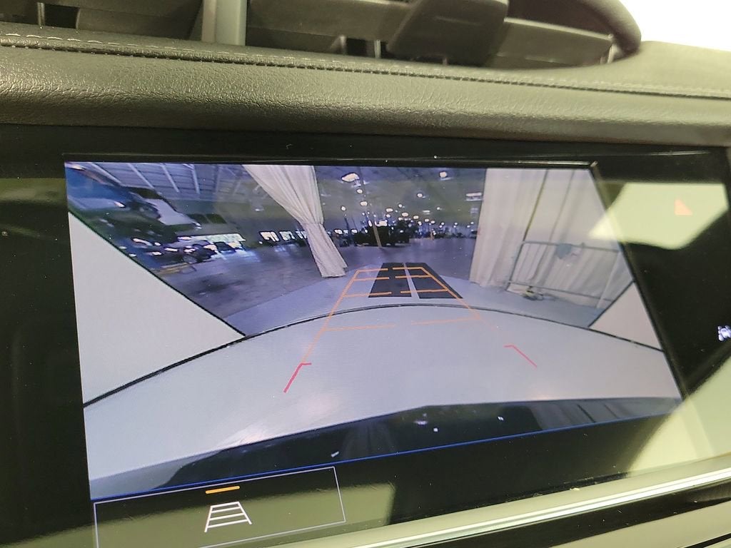 2025 Cadillac XT6 Luxury