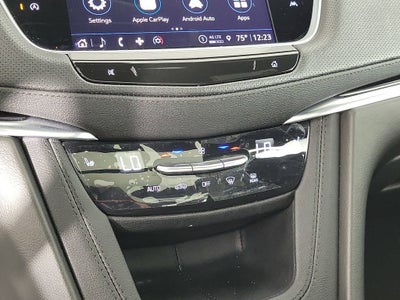 2025 Cadillac XT6 Luxury