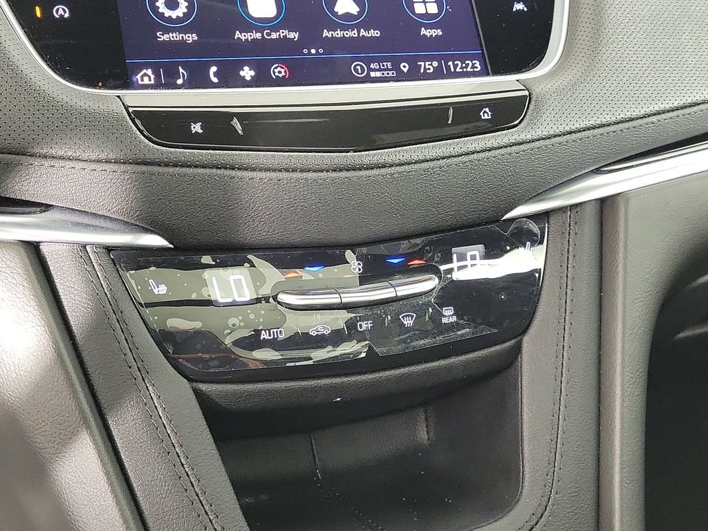 2025 Cadillac XT6 Luxury