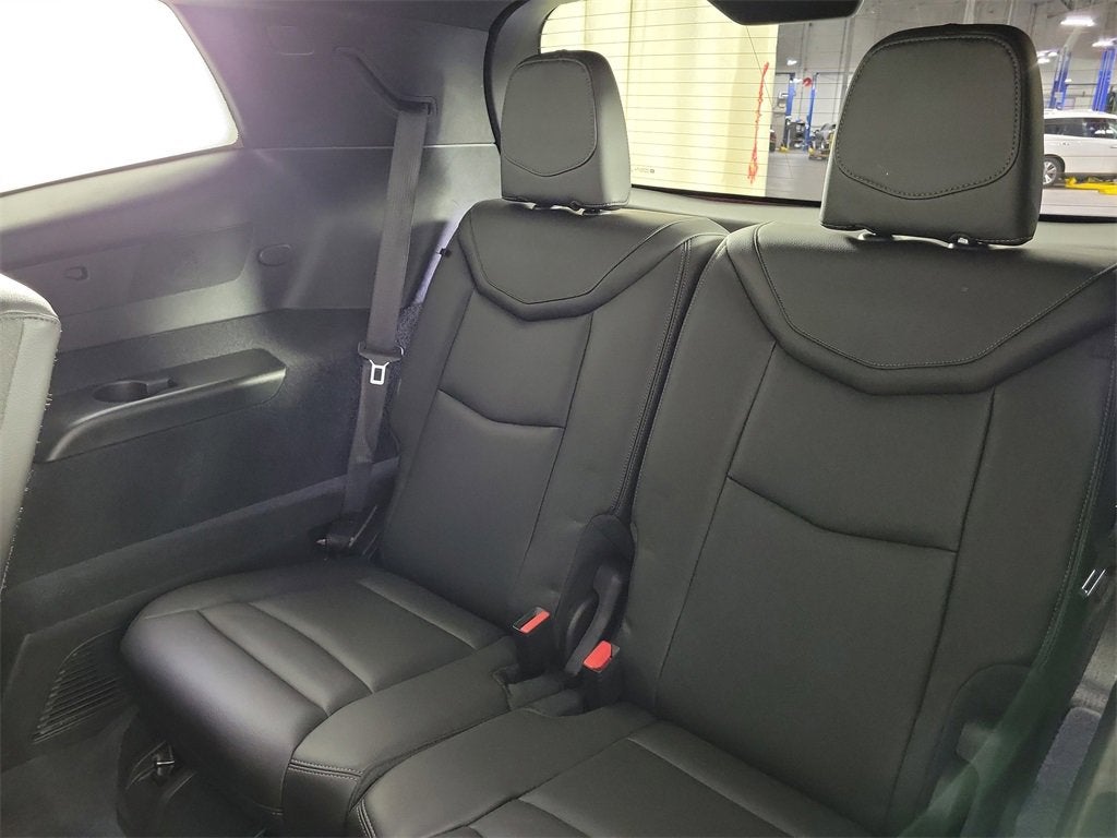 2025 Cadillac XT6 Luxury