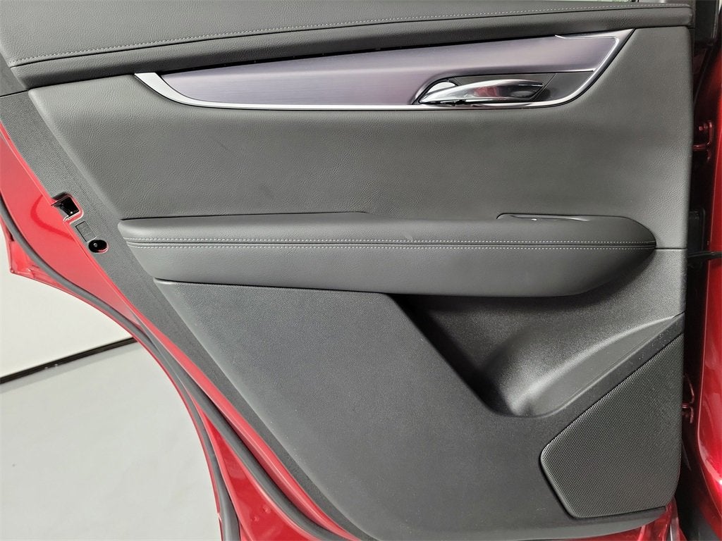 2025 Cadillac XT6 Luxury