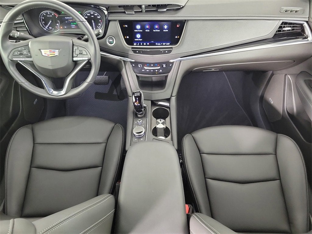 2025 Cadillac XT6 Luxury