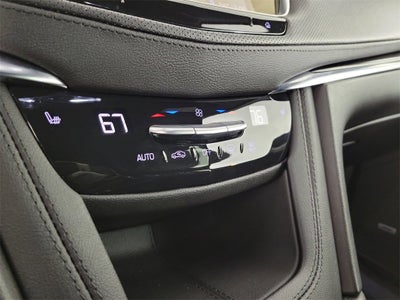 2025 Cadillac XT6 Luxury