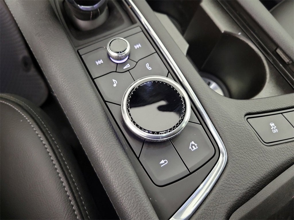 2025 Cadillac XT6 Luxury