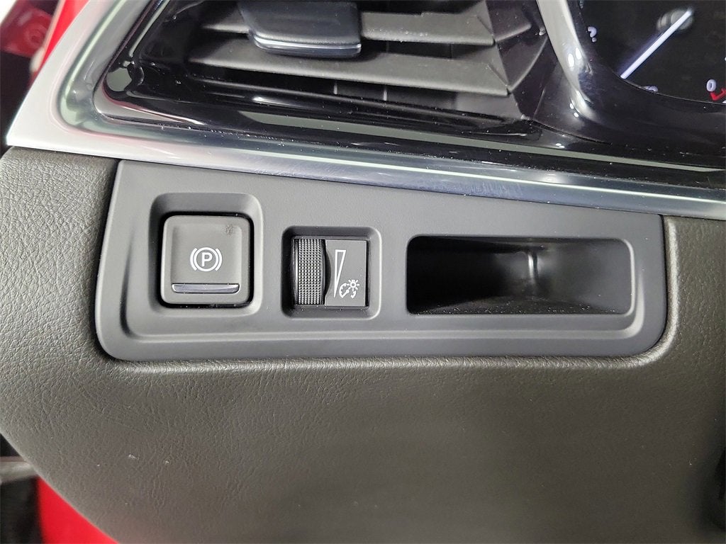 2025 Cadillac XT6 Luxury