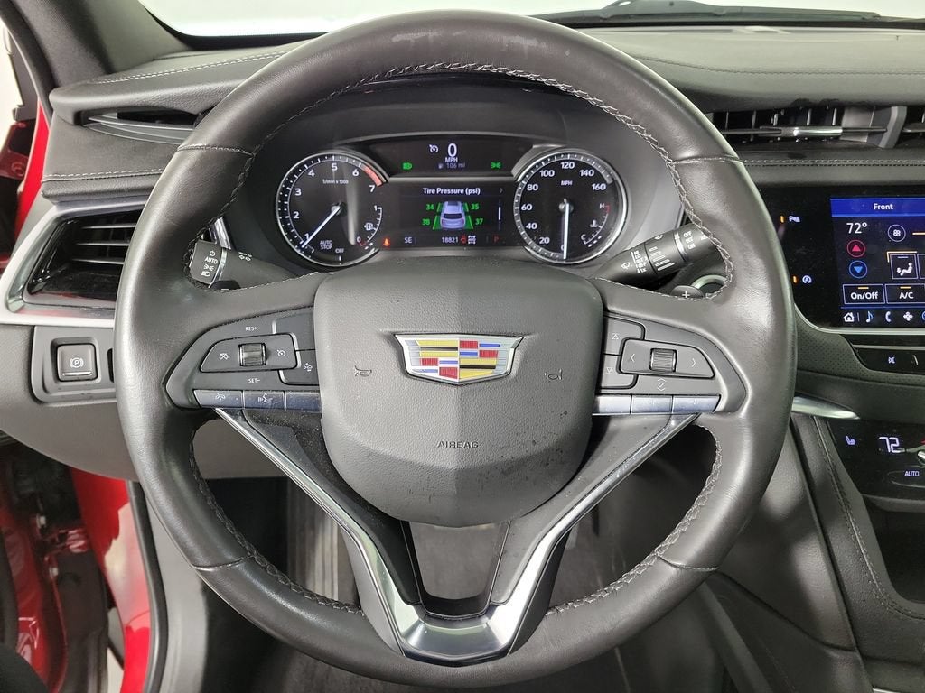 2024 Cadillac XT6 Luxury