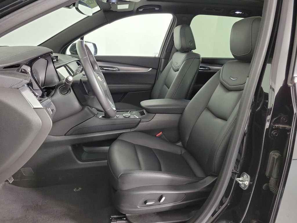 2024 Cadillac XT6 Luxury