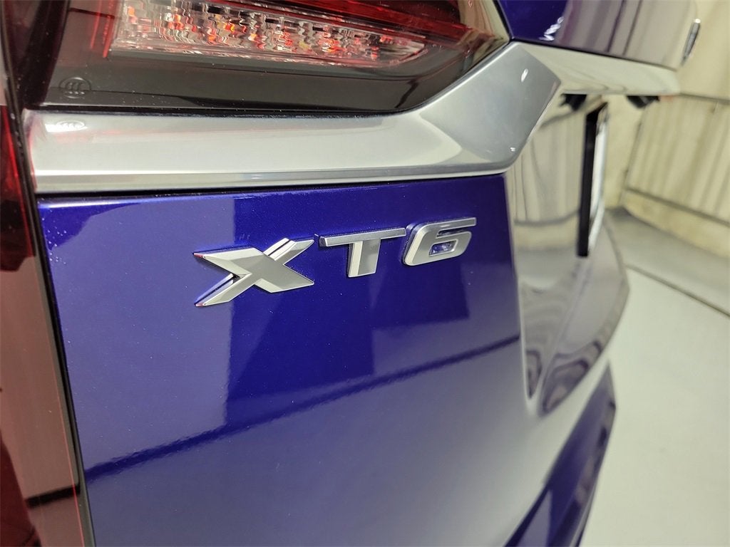 2023 Cadillac XT6 Premium Luxury