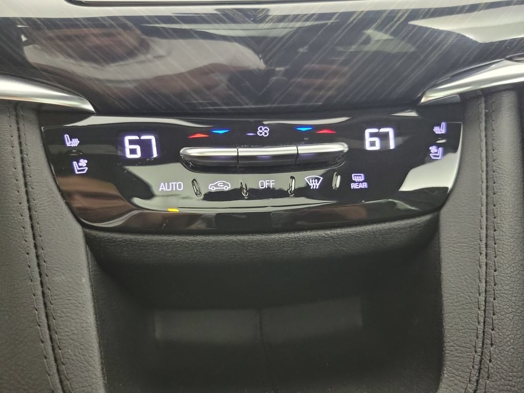 2023 Cadillac XT6 FWD Premium Luxury