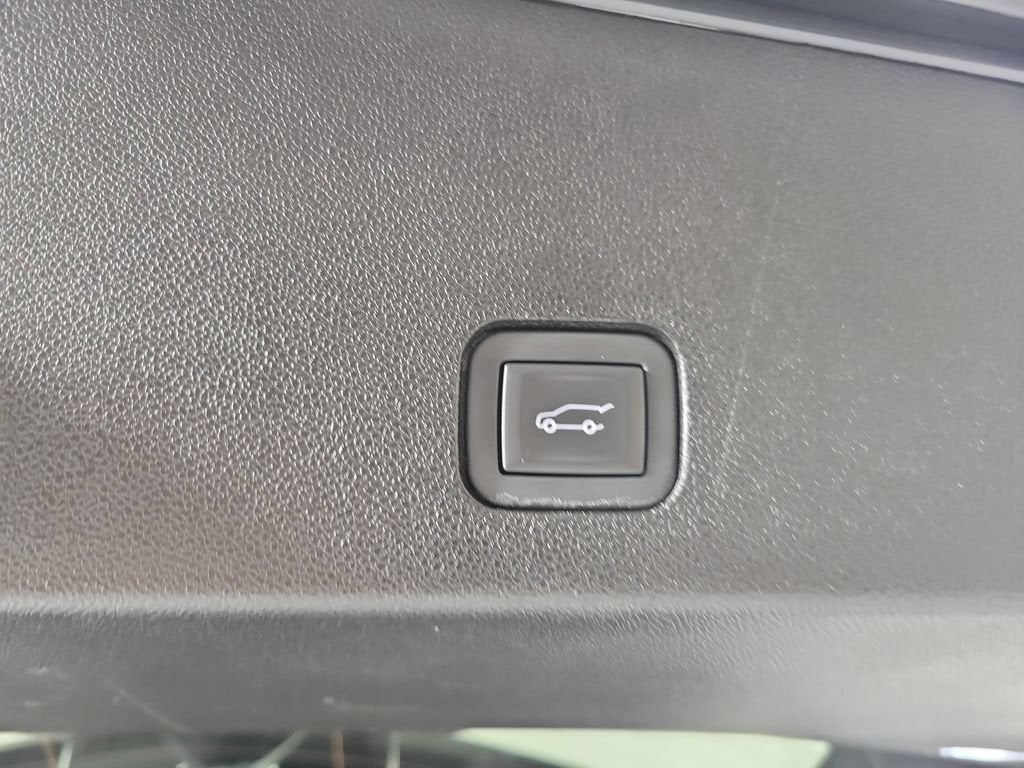 2023 Cadillac XT6 FWD Premium Luxury