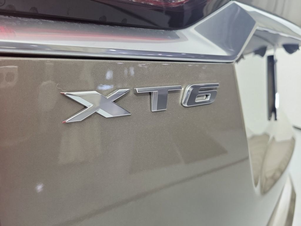 2022 Cadillac XT6 Premium Luxury