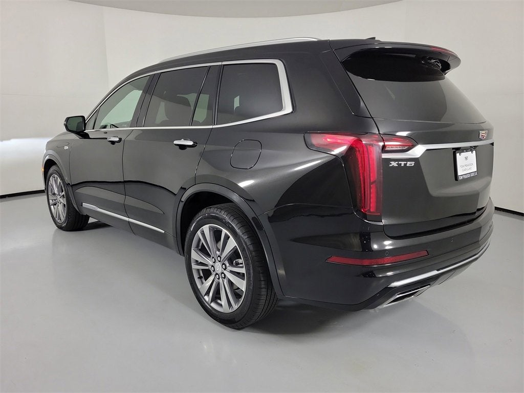 2025 Cadillac XT6 Premium Luxury