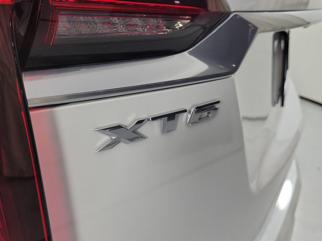 2025 Cadillac XT6 Premium Luxury