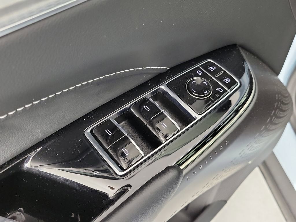 2024 Cadillac LYRIQ Tech
